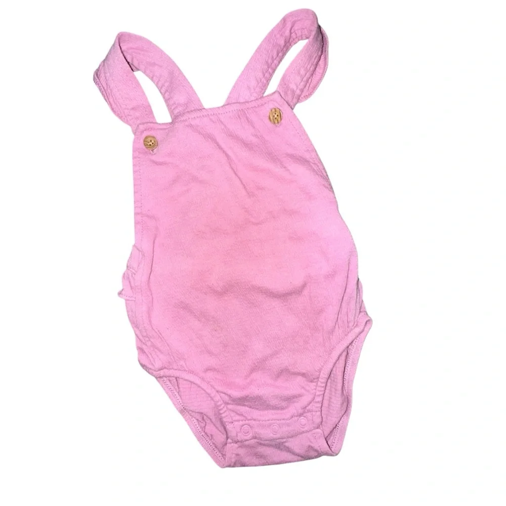 ☀️6/$20☀️ Carter's Pink Baby Romper